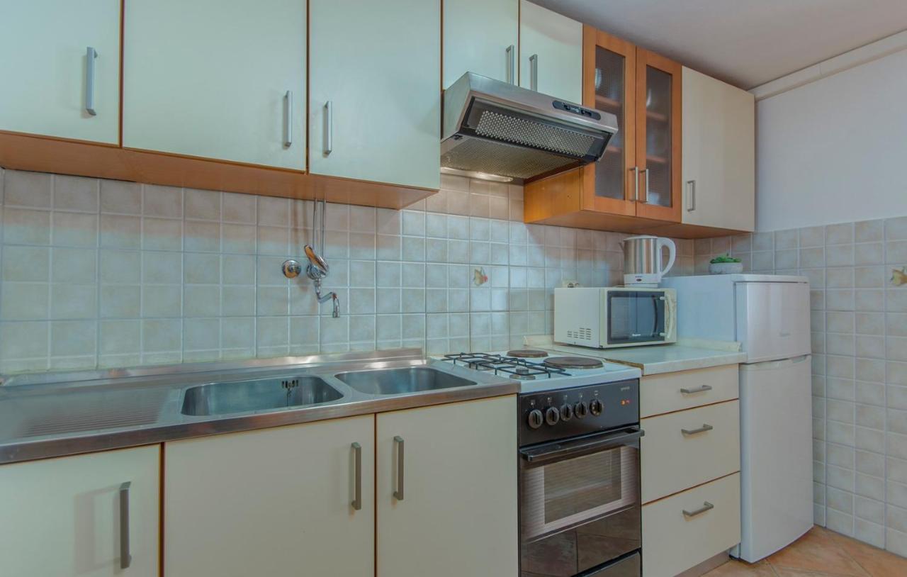 Apartment Complex Sauko โปเรช ภายนอก รูปภาพ